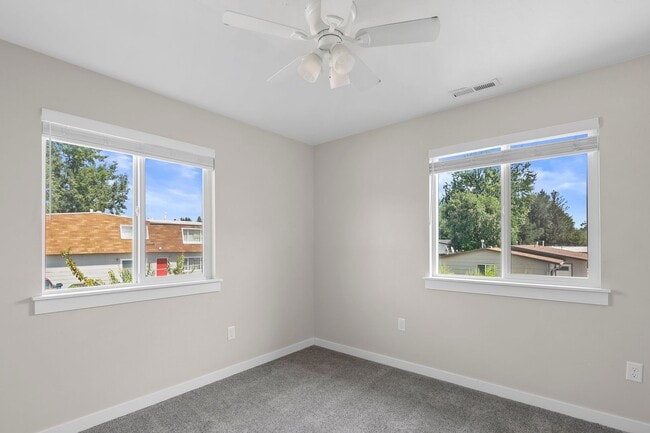 Building Photo - Introducing a Stunning 3 bedroom New Duple...