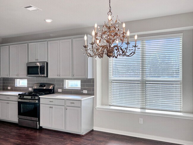 Building Photo - Schertz Stunner Near The Forum & Randolph AFB | Screened Porch + Game Room