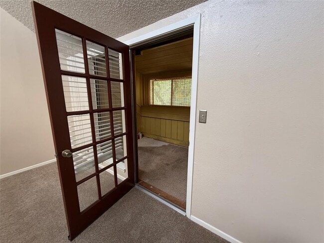 Building Photo - 17 Casa Verde St