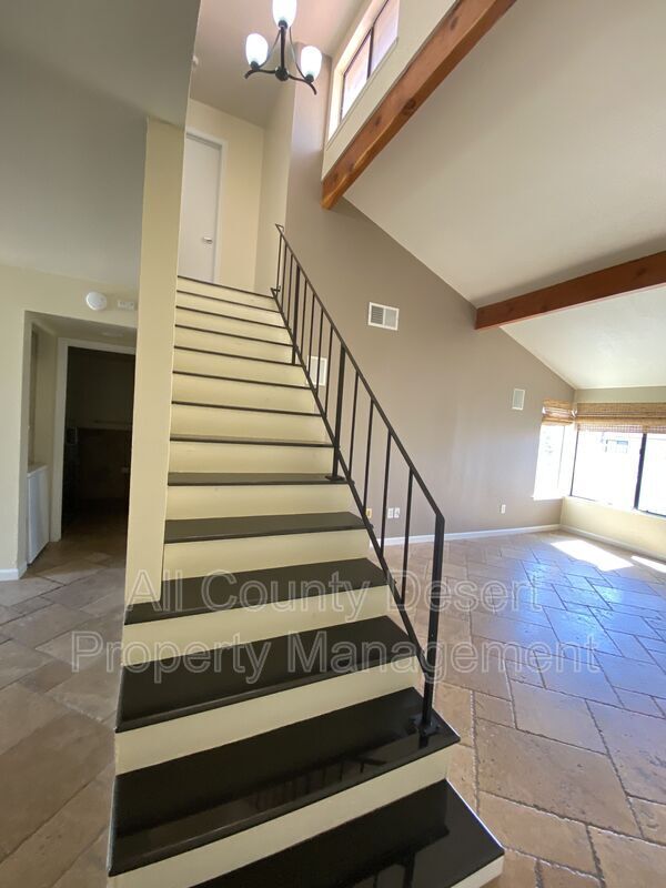 Building Photo - 5951 Montecito Dr