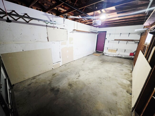 Building Photo - 8425 Brunswick Ave N