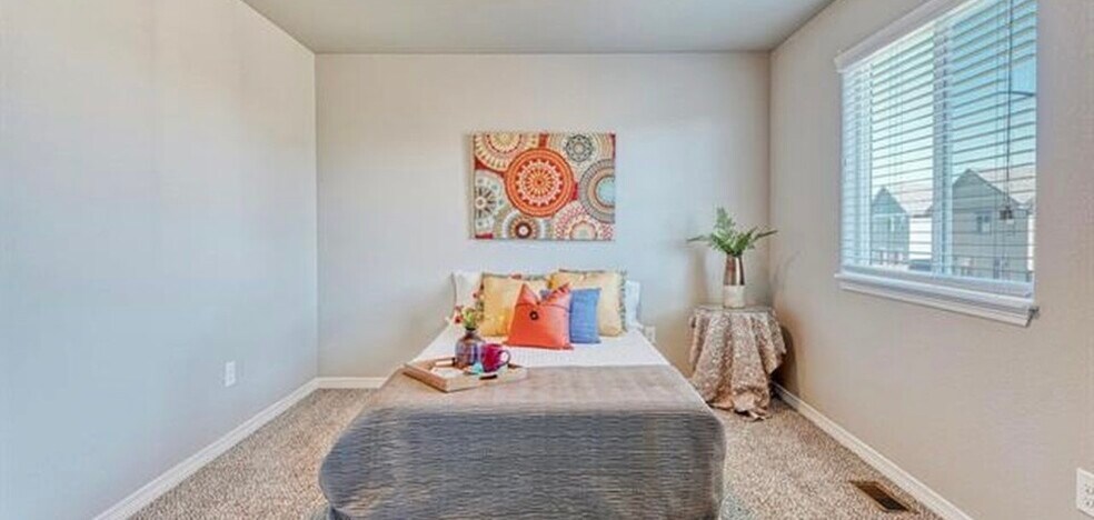 Building Photo - 6793 Galpin Dr