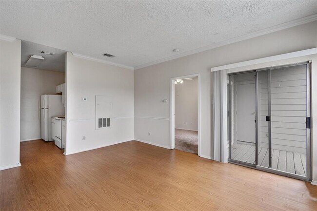 Building Photo - 12166 Metric Blvd
