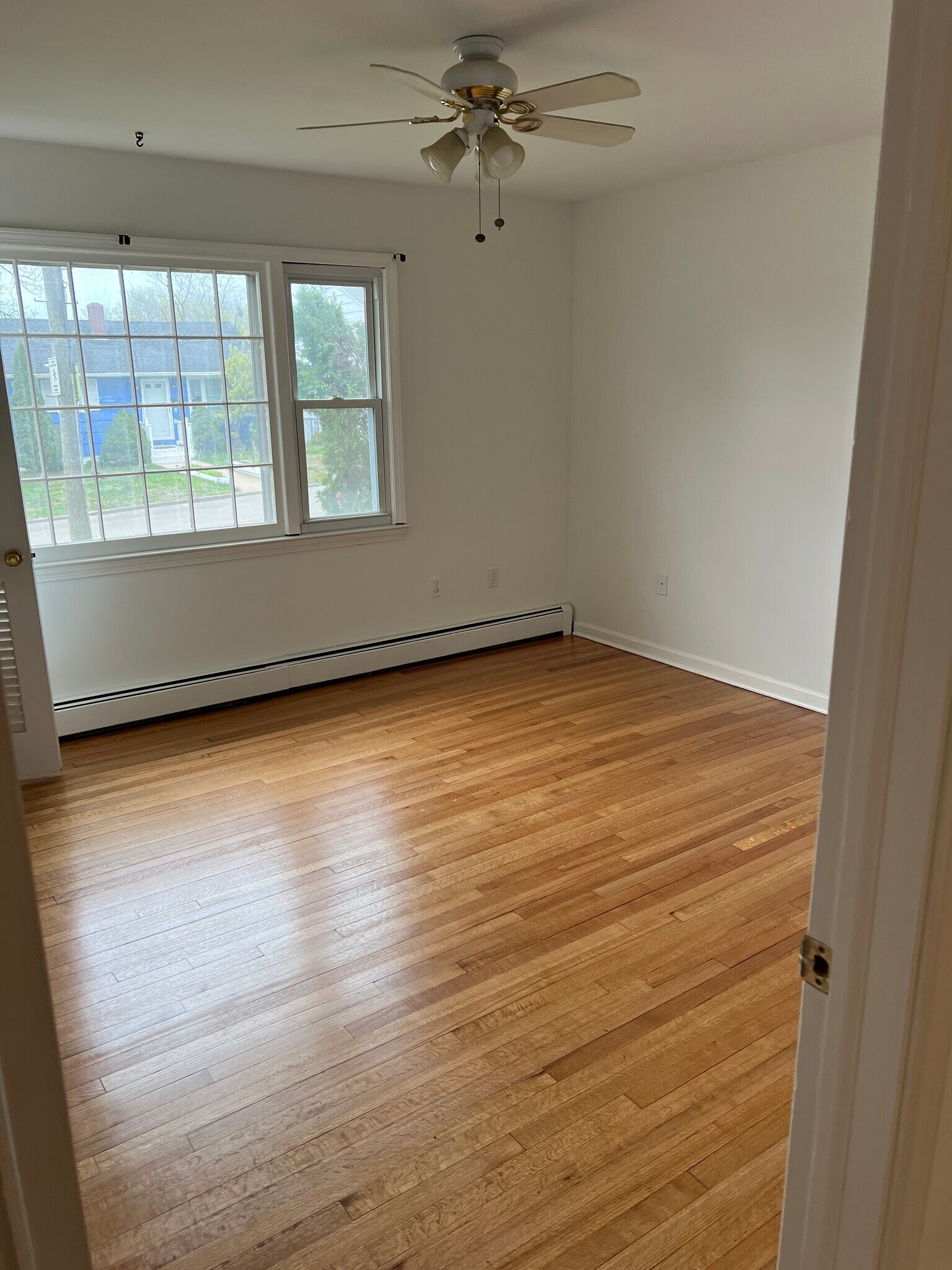 Building Photo - 17 Dow St