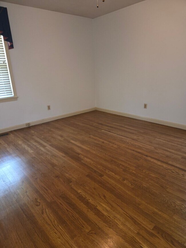 Building Photo - 1503 Palmer Dr