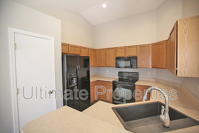 Building Photo - 8023 W Melinda Ln