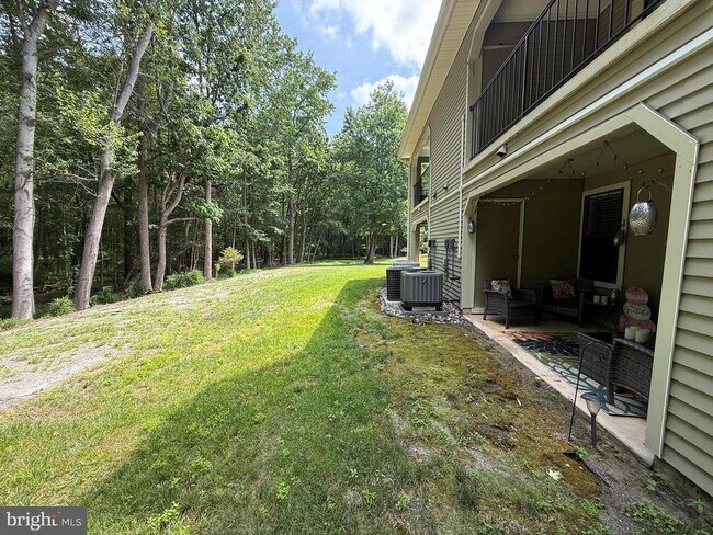 Building Photo - 22 Bridgewater Dr