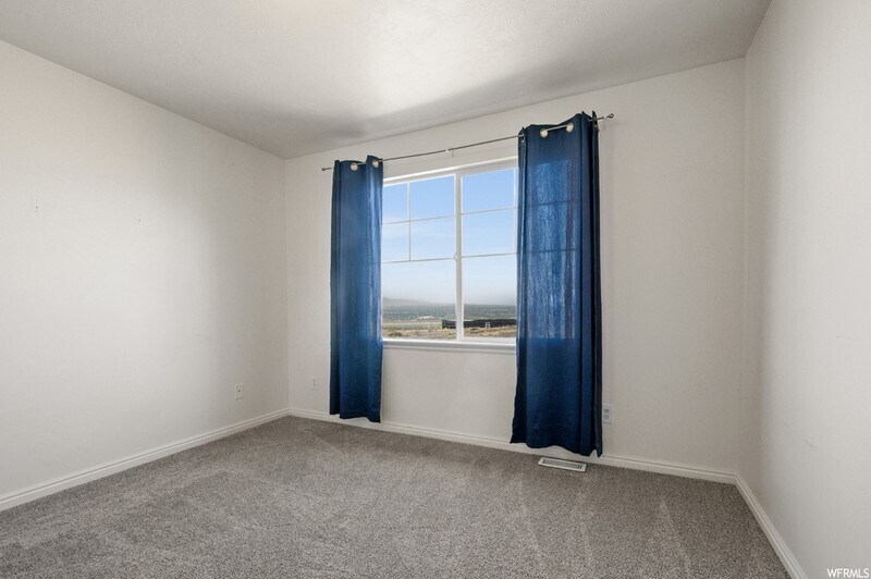 Building Photo - 129 Chandlerpoint Way