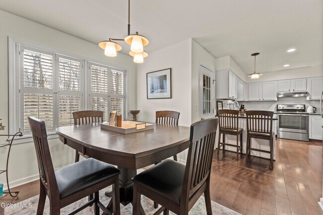 Building Photo - 19 Sarazen St