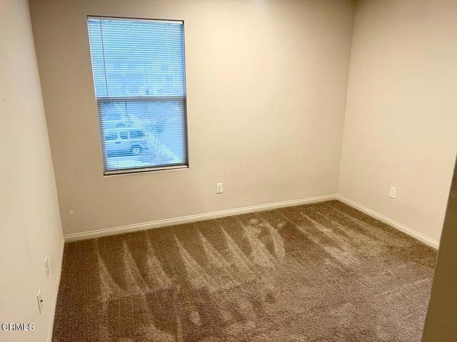 Building Photo - 356 Solares St