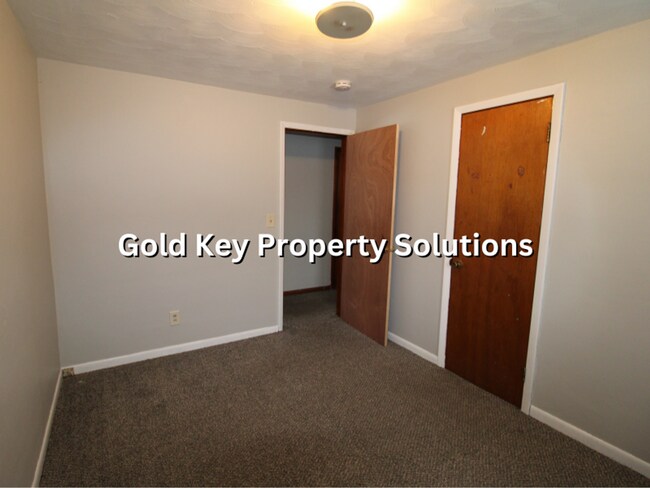 Building Photo - 3 Bedroom 1 Bath Brick Ranch Home w/ Fenced Backyard (SECTION 8 APPROVED)