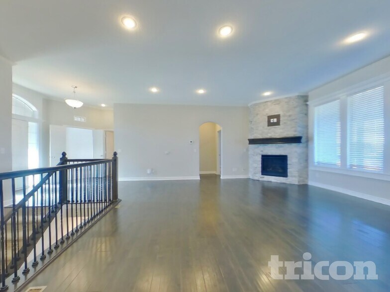 Building Photo - 6618 NW 104th Terrace