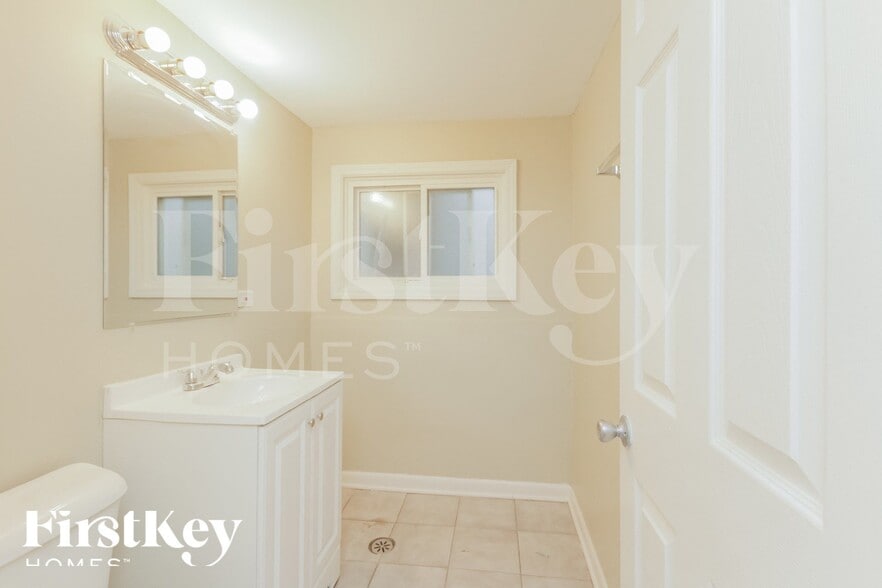 Building Photo - 3434 218th St