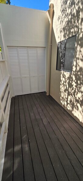 Building Photo - 1611 Lincoln Ave