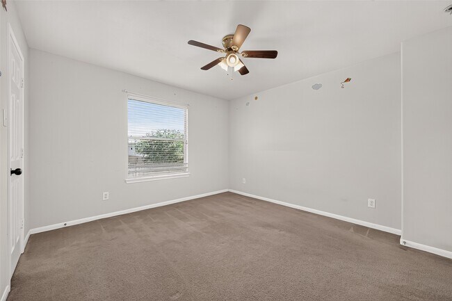 Building Photo - 25346 Barmby Dr