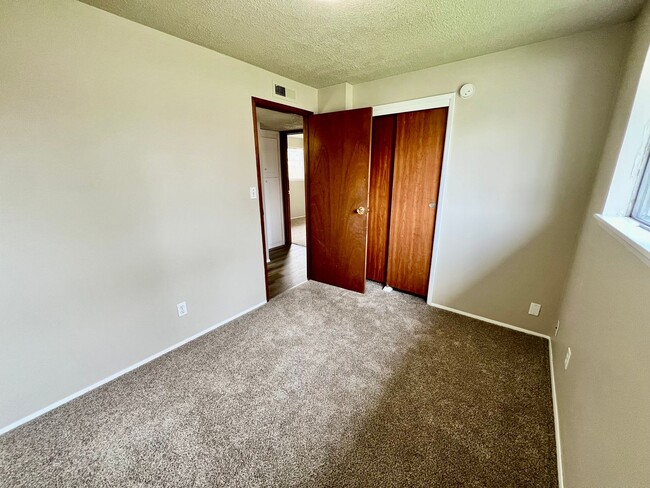 Building Photo - Newly Renovated 3 Bedroom Home in Federal Way