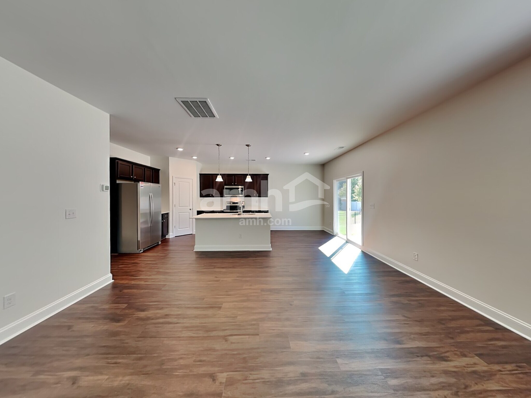 Building Photo - 546 Rivermist Dr