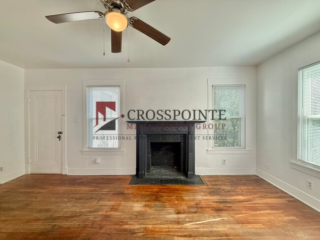 Building Photo - Tour Today! 2 Bedroom 1 Bathroom Upstairs Unit!