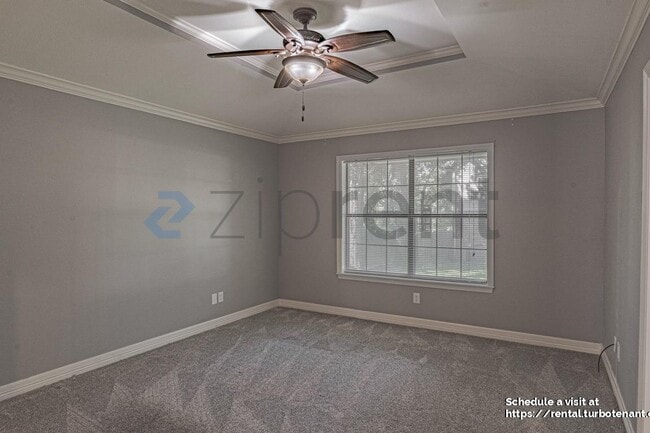 Building Photo - 10926 Mosswood Dr