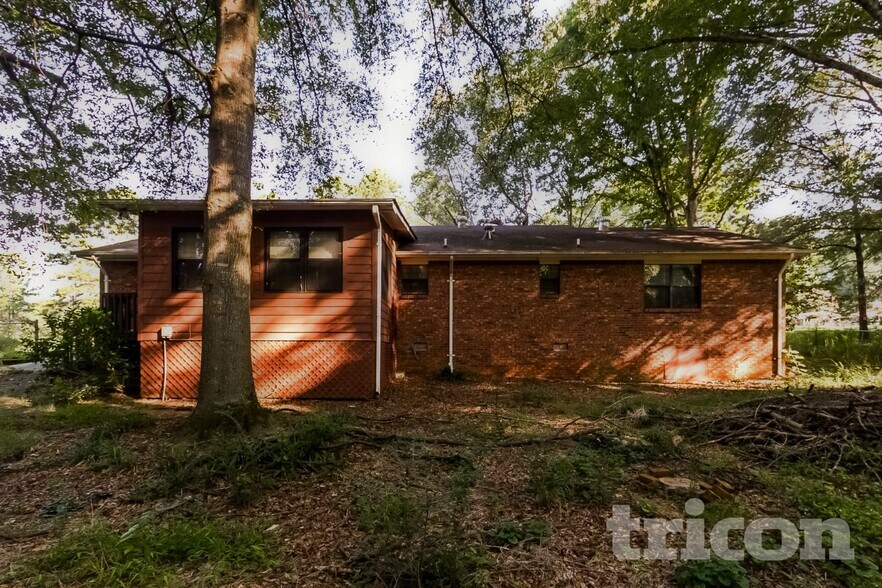 Building Photo - 110 Belair Trail