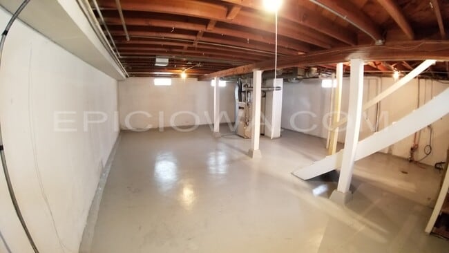 Building Photo - 1904 Williams Blvd SW