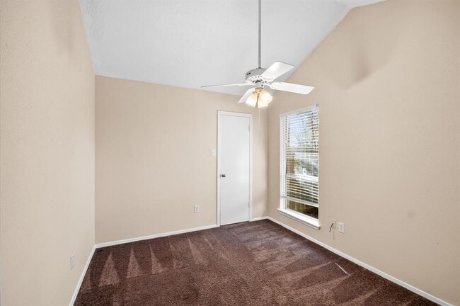 Building Photo - 1026 Melford Ave