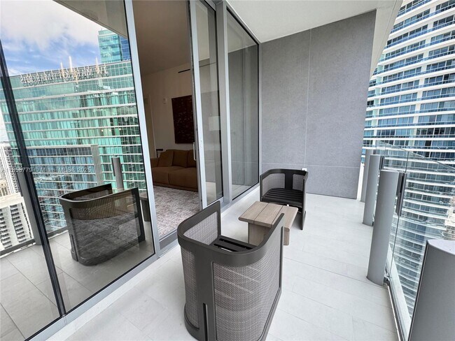 Building Photo - 300 Biscayne Blvd Way