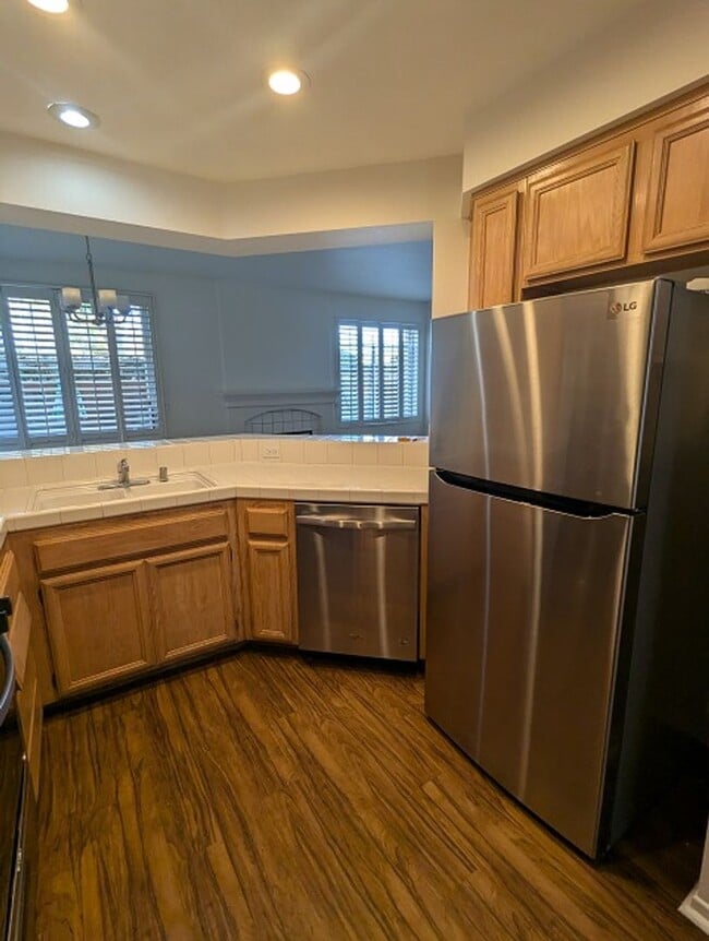 Building Photo - 2 Bed / 2.5 Bathroom Two Story Townhome at the Tristan complex in Rancho San Diego