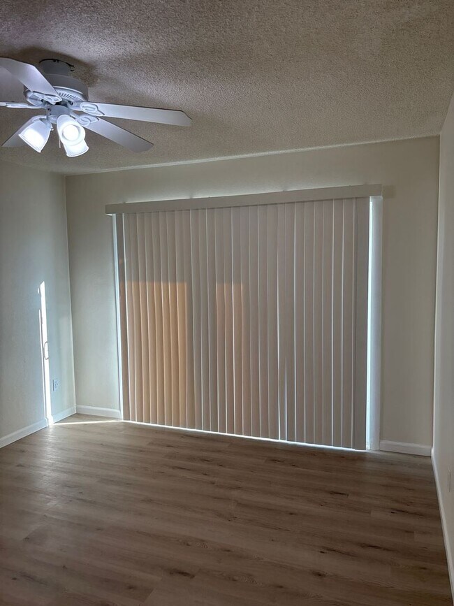 Building Photo - 72265 Sun Valley Dr
