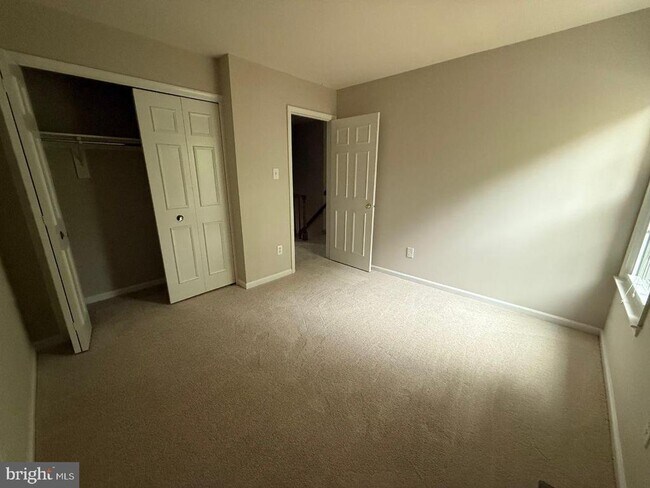 Building Photo - 3310 Applegrove Ct