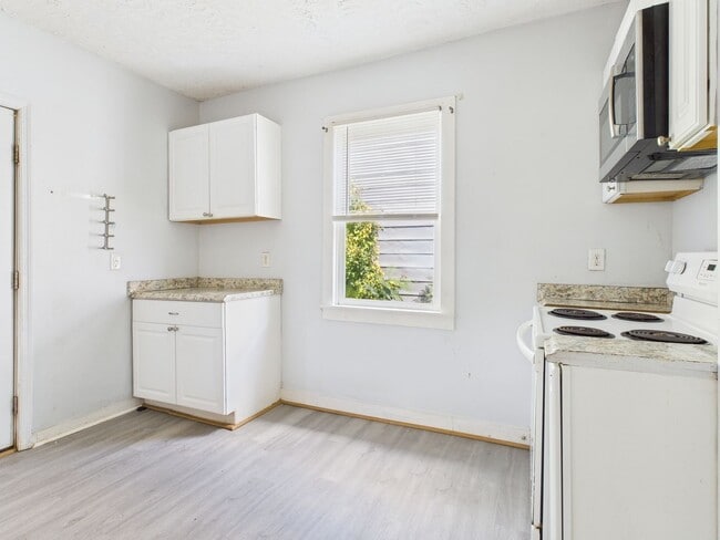 Building Photo - 3205 Hull Street Rd