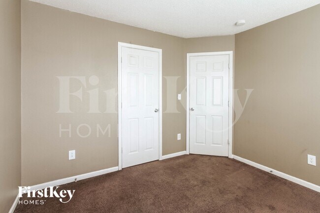 Building Photo - 353 Watercress Way