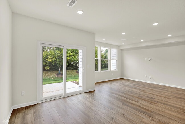 Building Photo - 3295 Haflinger Dr