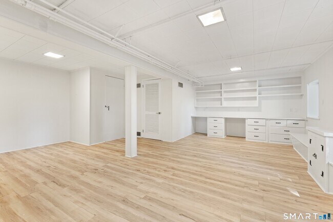 Building Photo - 65 Bailey Rd