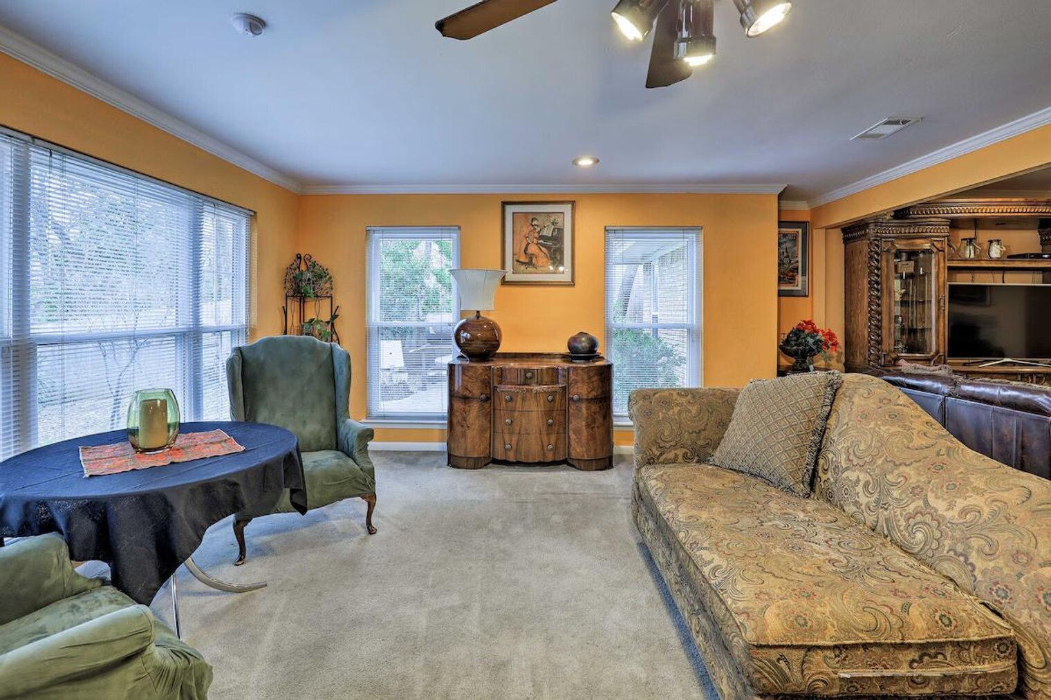 Building Photo - 2109 Woodside Dr