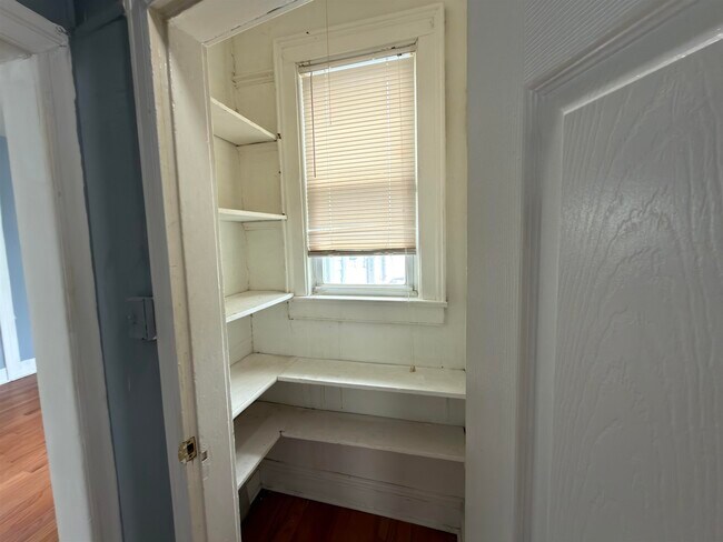 Building Photo - 225 Lembeck Ave