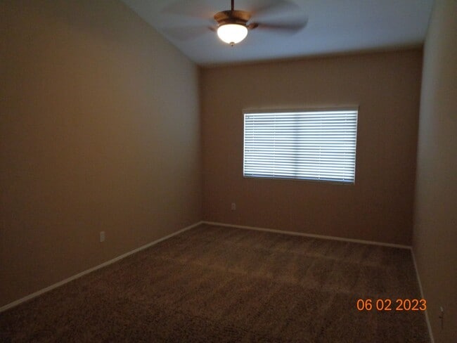 Building Photo - 43932 Johns Ct