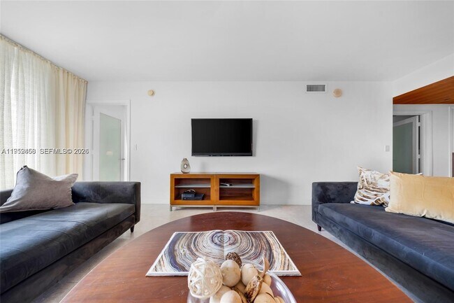 Building Photo - 50 Biscayne Blvd