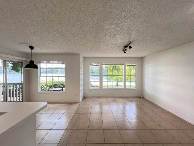 Building Photo - Great Apartment for rent!