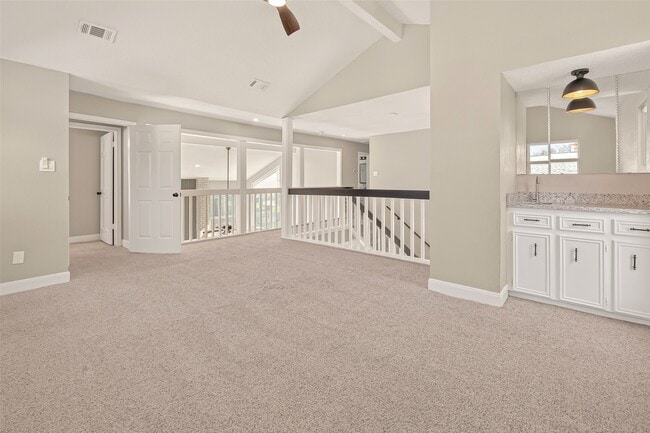 Building Photo - 1709 Coles Farm Dr