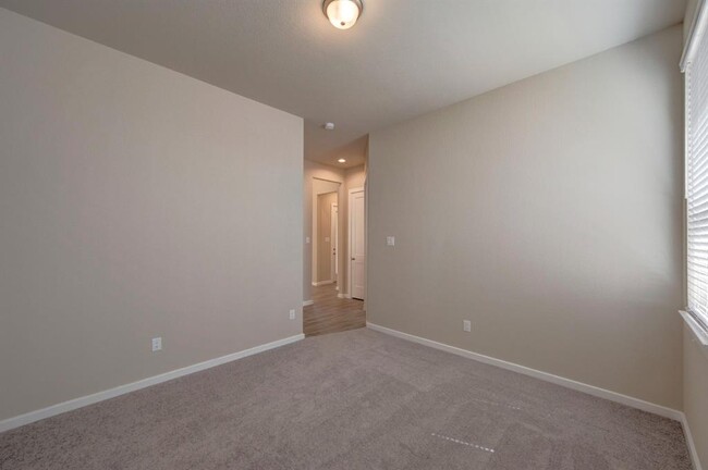 Building Photo - 4227 Maple Glen Dr
