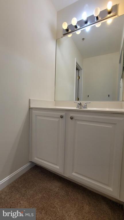 Building Photo - 13037 Town Commons Dr