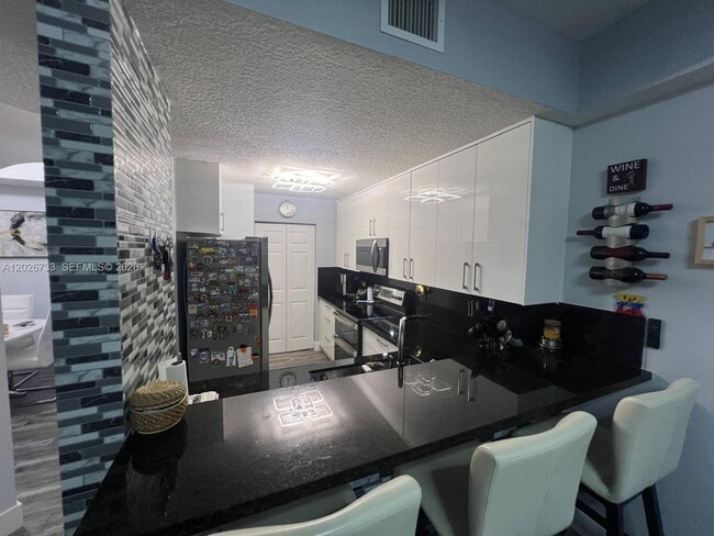 Building Photo - 943 SW 143rd Terrace