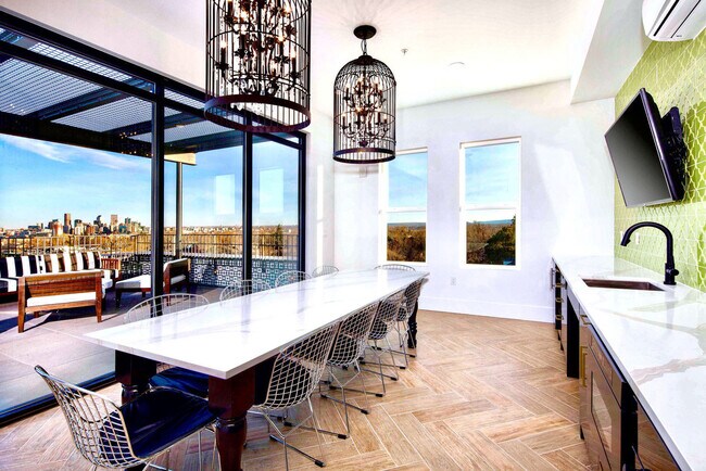 Building Photo - 3251 Lowell Blvd