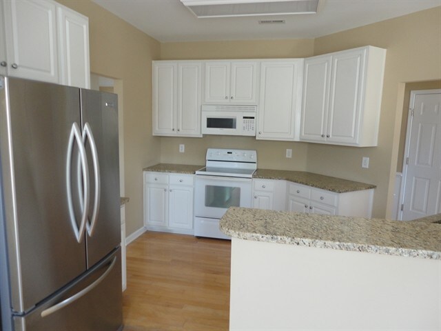 Building Photo - 10 Smokehouse Dr