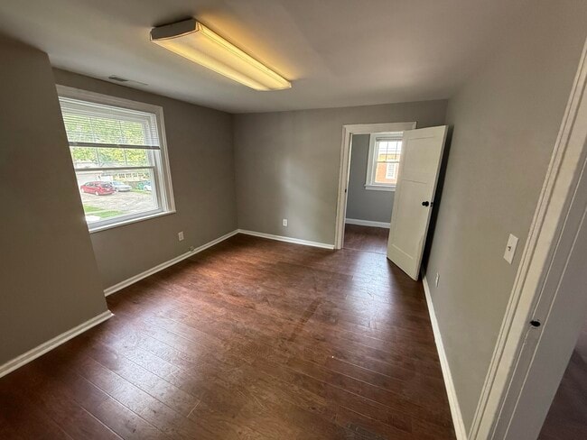 Building Photo - 1815 Nicholasville Rd