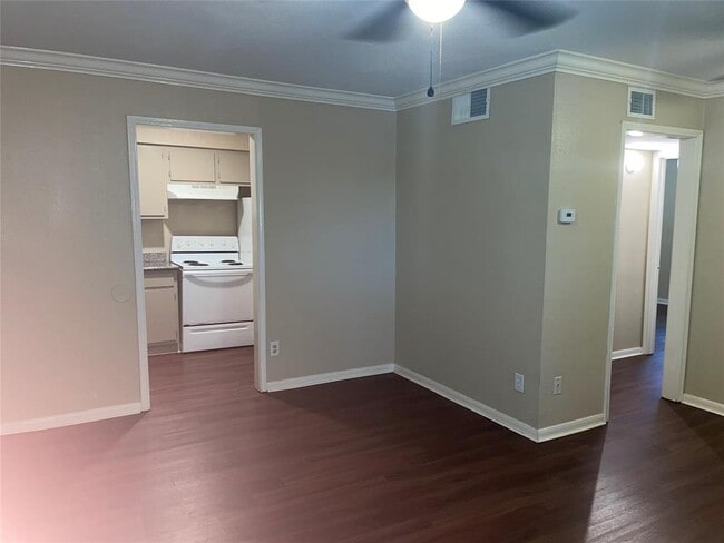 Building Photo - 4710 Airport Blvd