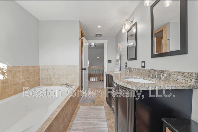 Building Photo - 69 Jaques St