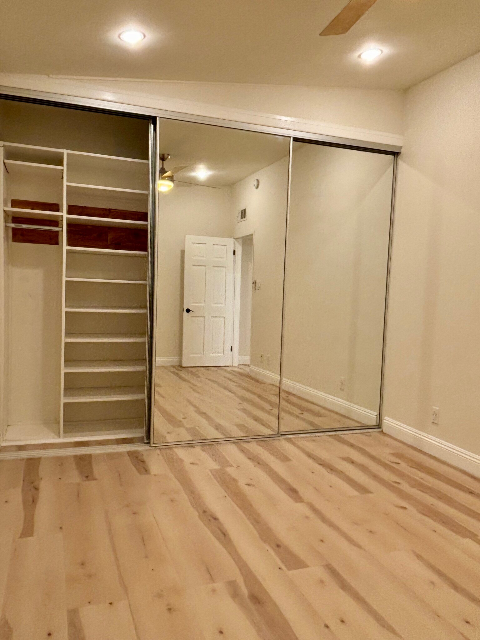 Building Photo - 538 Brooks Ave