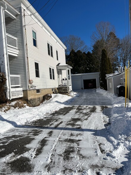 Building Photo - 11 Eaton St